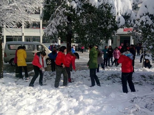 寒假白癜风专项门诊:祛白学习两不误,健康颜值双丰收